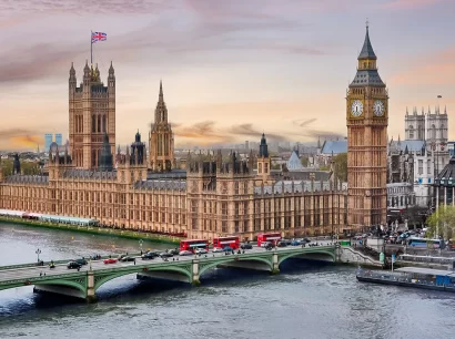 VƯƠNG QUỐC ANH: ANH – SCOTLAND – XỨ WALES (London – CamBridge – Leeds  – York – Edinburg – Windermere – Manchester – Biburry – Oxford – Cardiff – London)